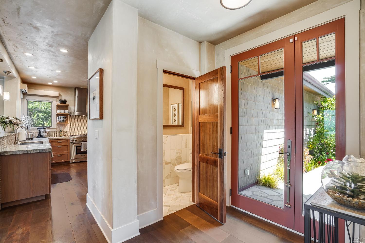 Detail Gallery Image 16 of 34 For 1016 Rodeo Rd #1,  Pebble Beach,  CA 93953 - 4 Beds | 3/1 Baths