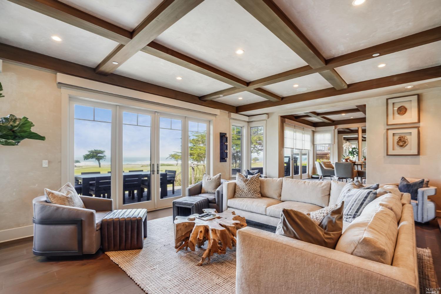 Detail Gallery Image 7 of 34 For 1016 Rodeo Rd #1,  Pebble Beach,  CA 93953 - 4 Beds | 3/1 Baths