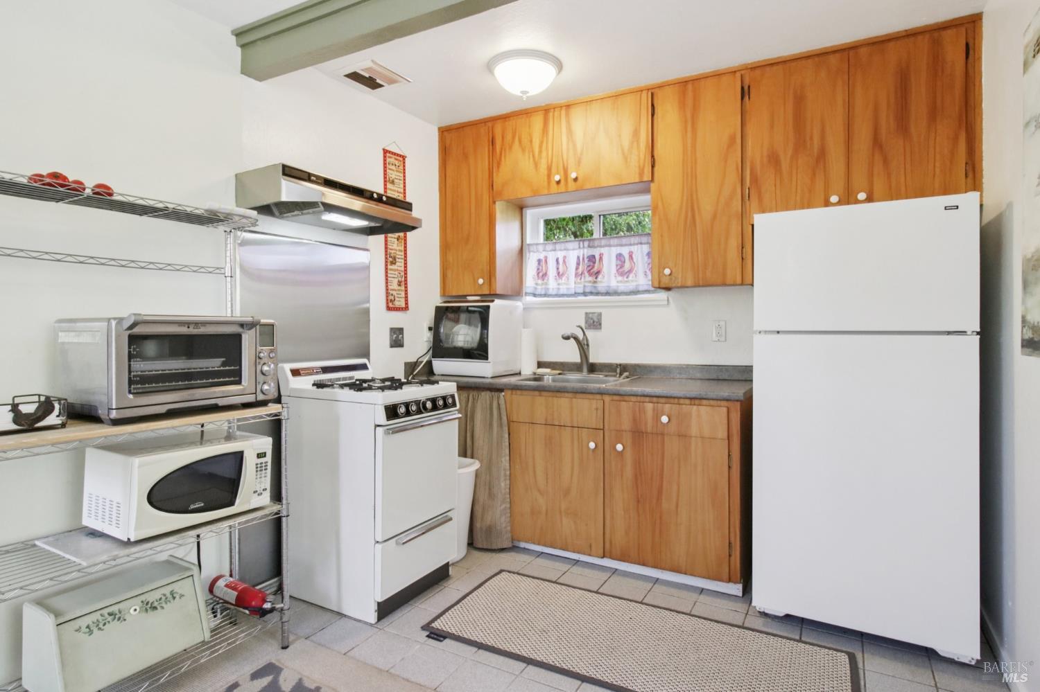 Detail Gallery Image 20 of 28 For 754 Bradley Ave, Novato,  CA 94947 - 3 Beds | 2 Baths