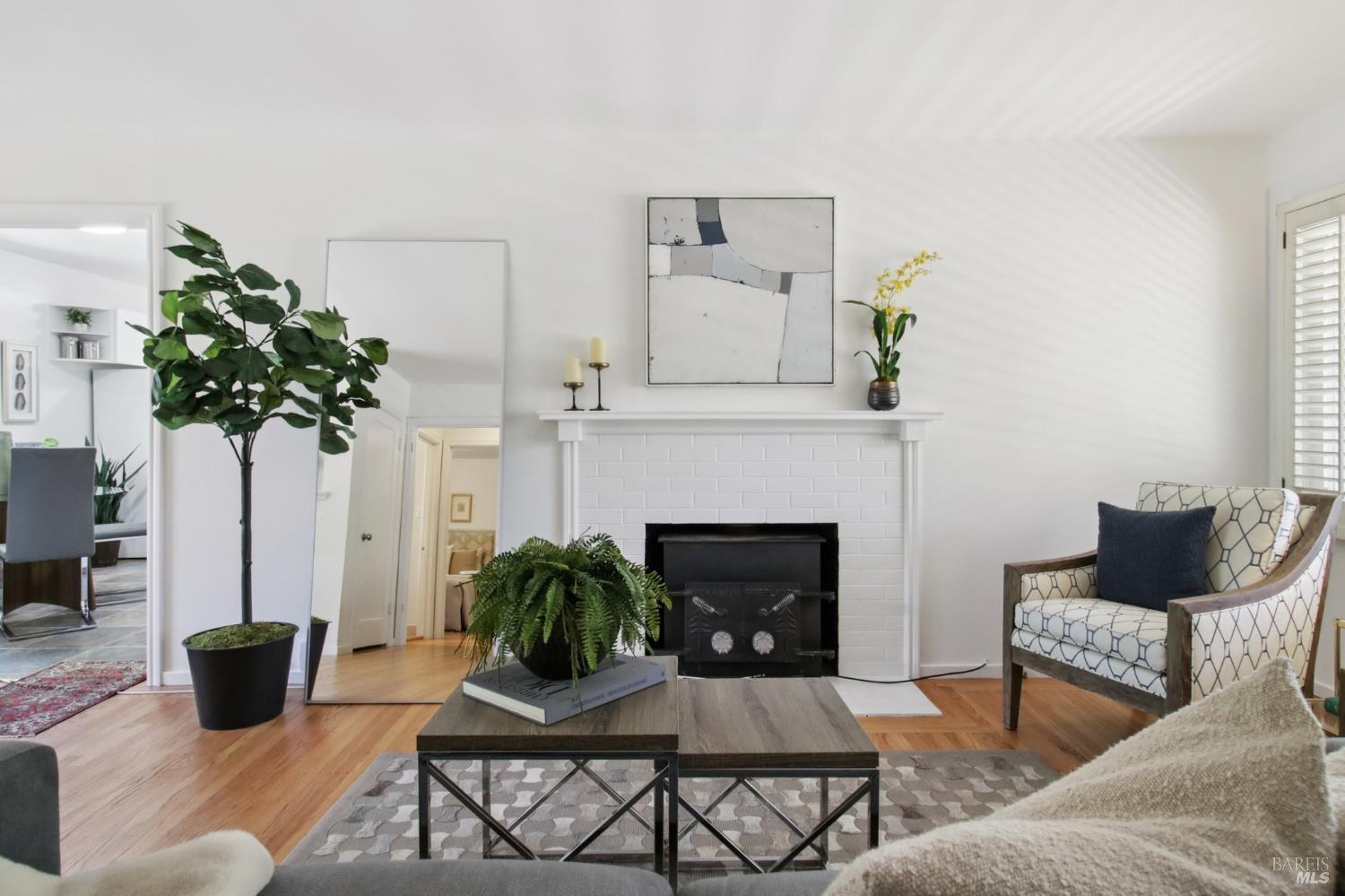 Detail Gallery Image 4 of 28 For 754 Bradley Ave, Novato,  CA 94947 - 3 Beds | 2 Baths