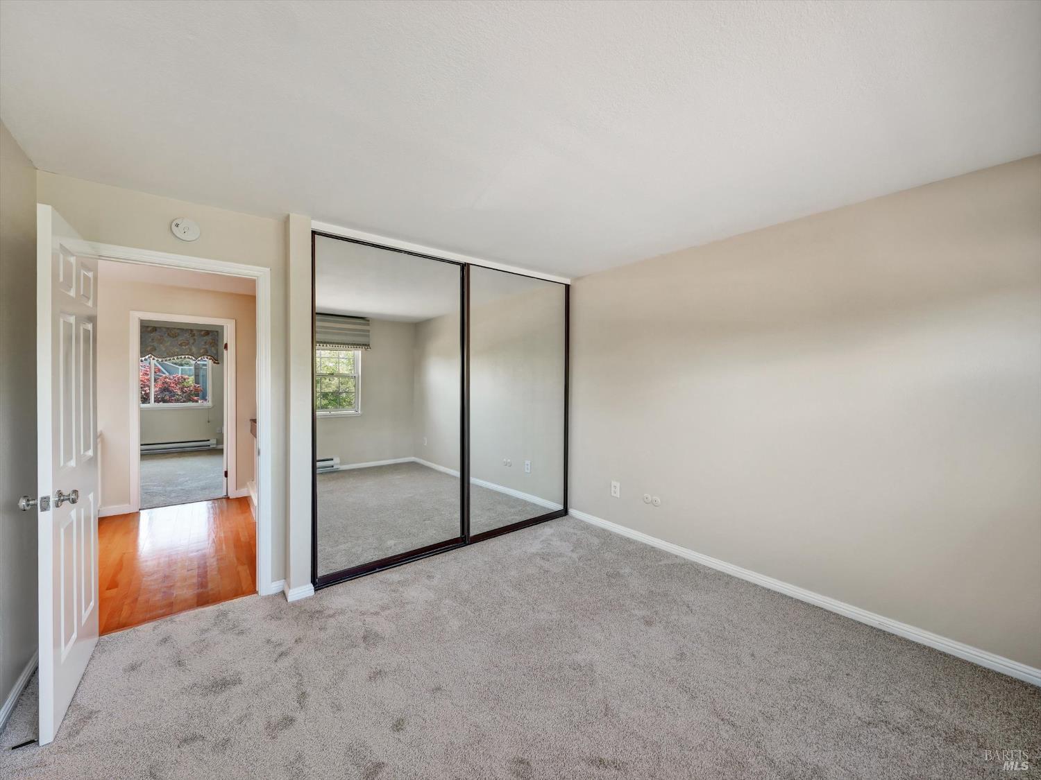 Detail Gallery Image 38 of 69 For 125 Spinnaker Point Dr, San Rafael,  CA 94901 - 2 Beds | 2 Baths