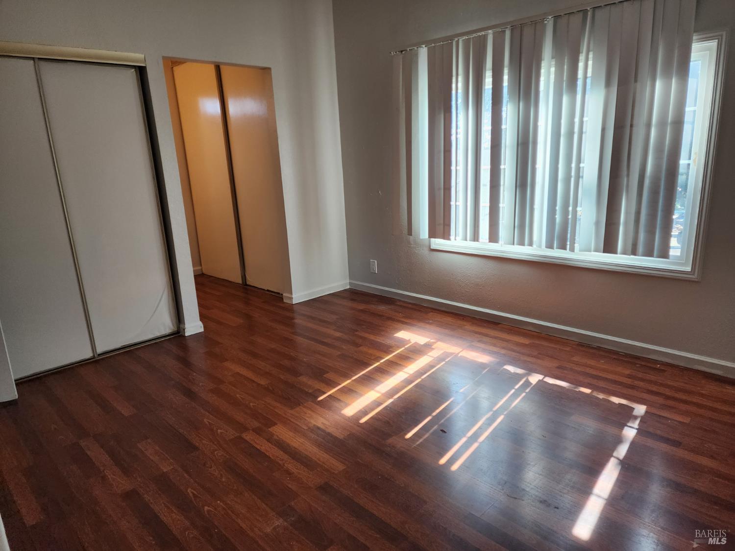 Detail Gallery Image 14 of 35 For 272 Woodridge Dr, Vallejo,  CA 94591 - 4 Beds | 2/1 Baths