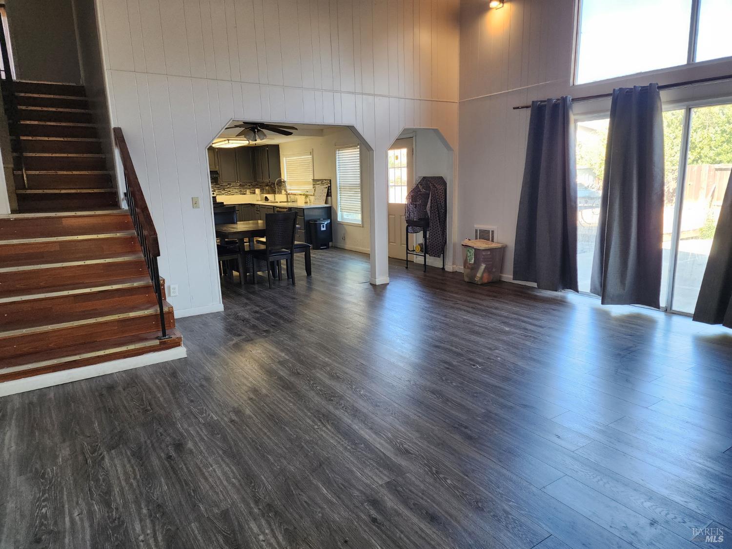 Detail Gallery Image 12 of 35 For 272 Woodridge Dr, Vallejo,  CA 94591 - 4 Beds | 2/1 Baths