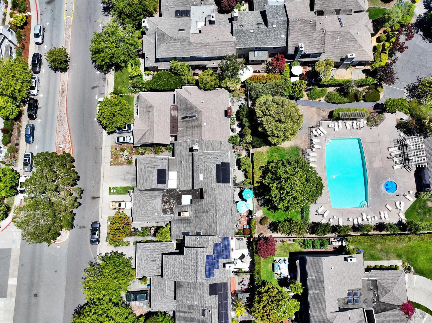 Detail Gallery Image 5 of 69 For 125 Spinnaker Point Dr, San Rafael,  CA 94901 - 2 Beds | 2 Baths