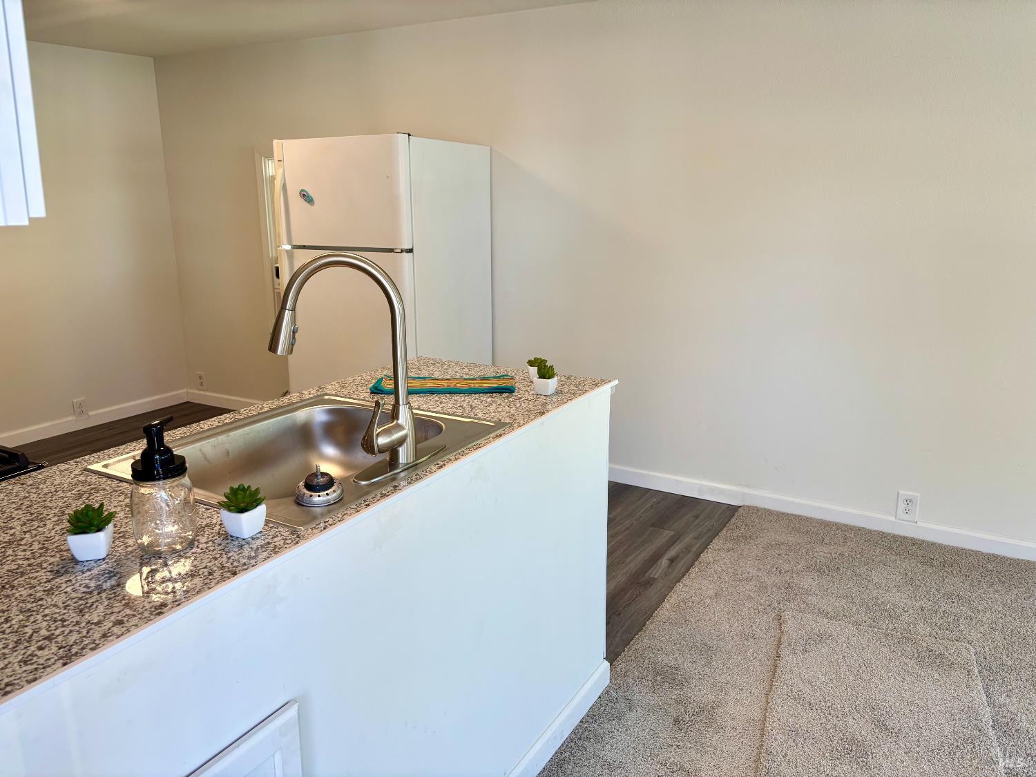 Detail Gallery Image 9 of 22 For 41 Goya Dr, Fairfield,  CA 94534 - 2 Beds | 1 Baths