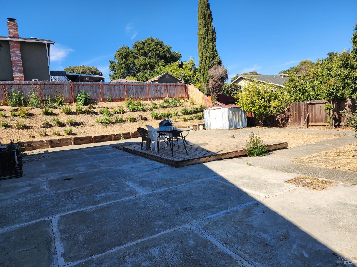 Detail Gallery Image 28 of 35 For 272 Woodridge Dr, Vallejo,  CA 94591 - 4 Beds | 2/1 Baths