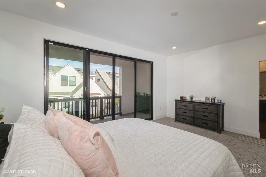 Detail Gallery Image 14 of 24 For 1546 Waterside Ln, Rohnert Park,  CA 94928 - 3 Beds | 2 Baths