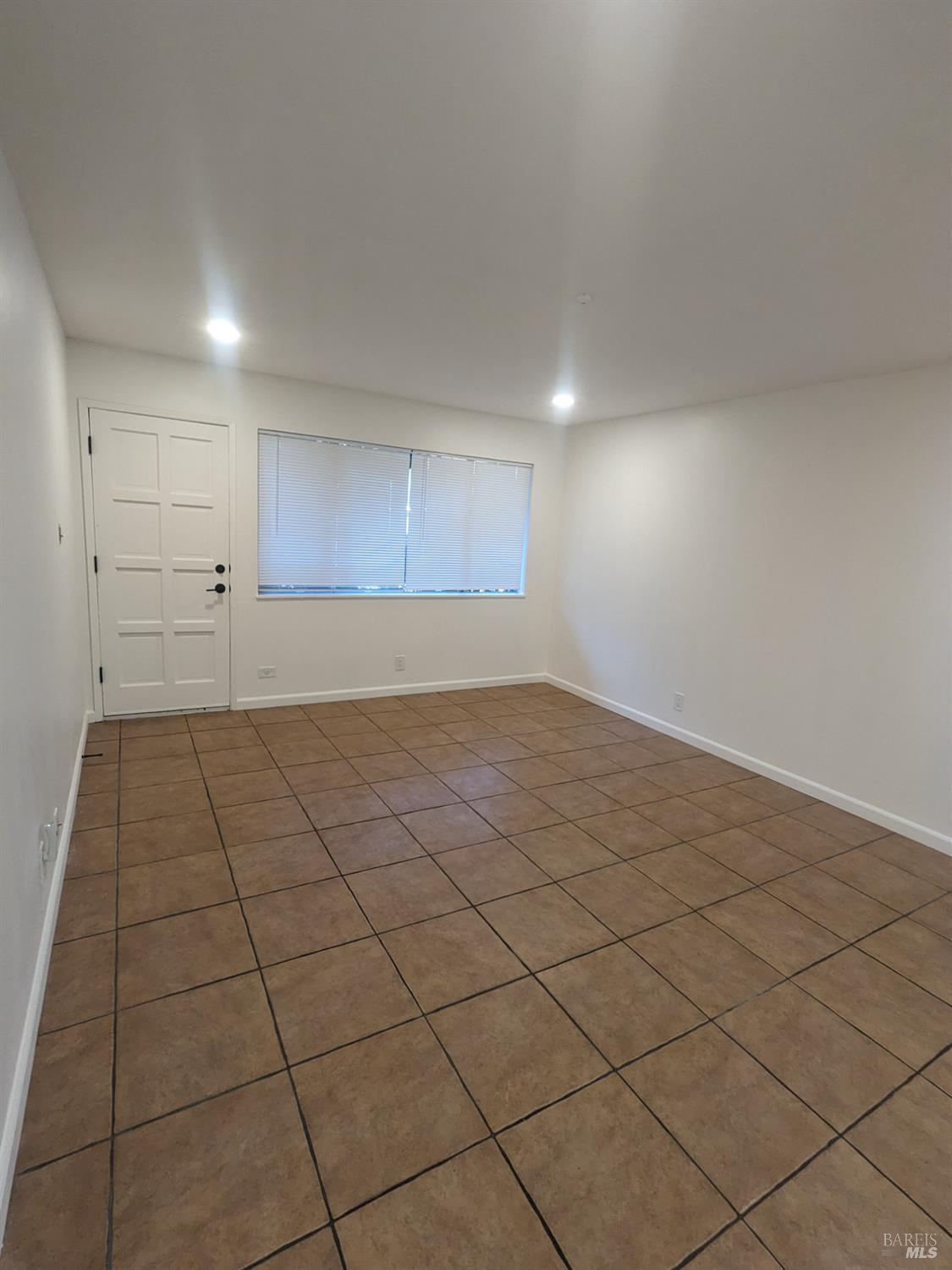 Detail Gallery Image 4 of 23 For 436 North St #11,  Healdsburg,  CA 95448 - 2 Beds | 1 Baths