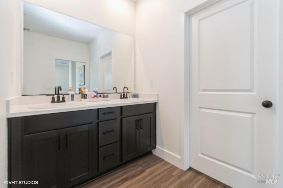Detail Gallery Image 17 of 24 For 1546 Waterside Ln, Rohnert Park,  CA 94928 - 3 Beds | 2 Baths