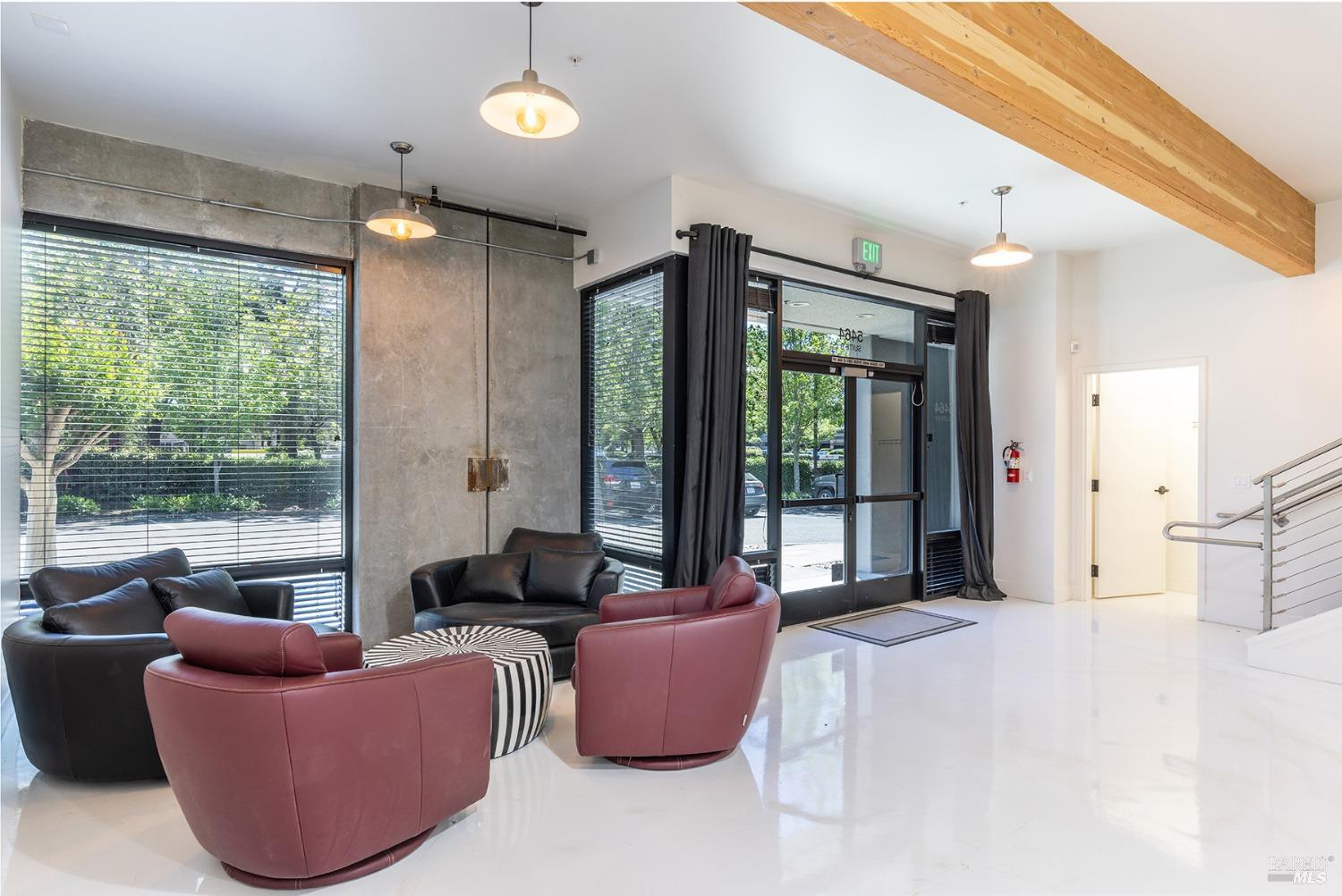 Detail Gallery Image 6 of 20 For 5464 Skylane Blvd #B,  Santa Rosa,  CA 95403 - – Beds | – Baths