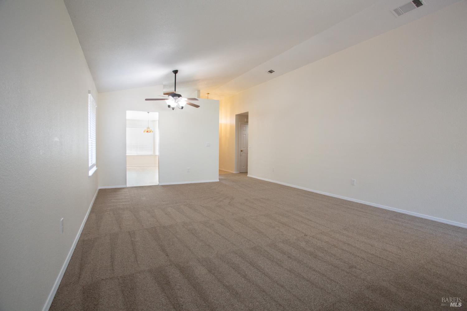 Detail Gallery Image 10 of 54 For 767 Raven Dr, Vacaville,  CA 95687 - 3 Beds | 2 Baths