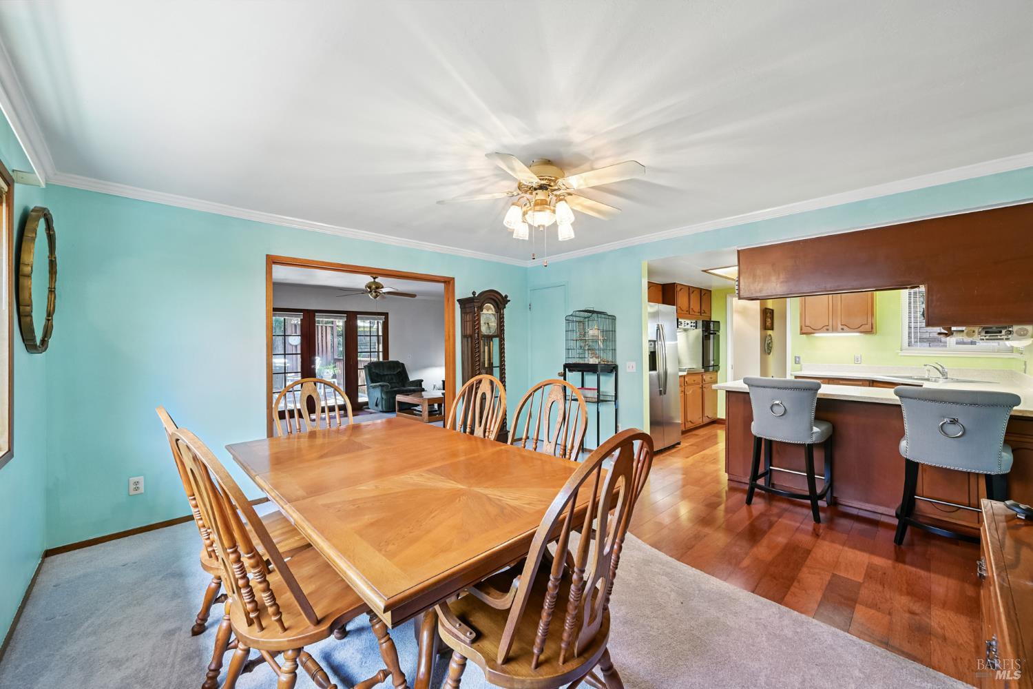 Detail Gallery Image 3 of 53 For 2013 Knight Ave, Petaluma,  CA 94954 - 3 Beds | 2 Baths