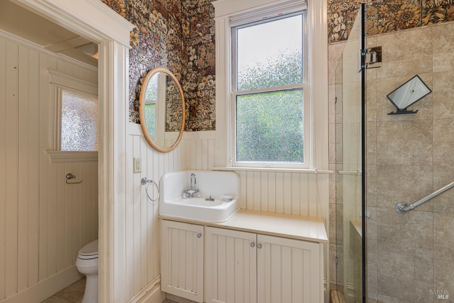 Detail Gallery Image 27 of 66 For 342 Keller St, Petaluma,  CA 94952 - 5 Beds | 3 Baths