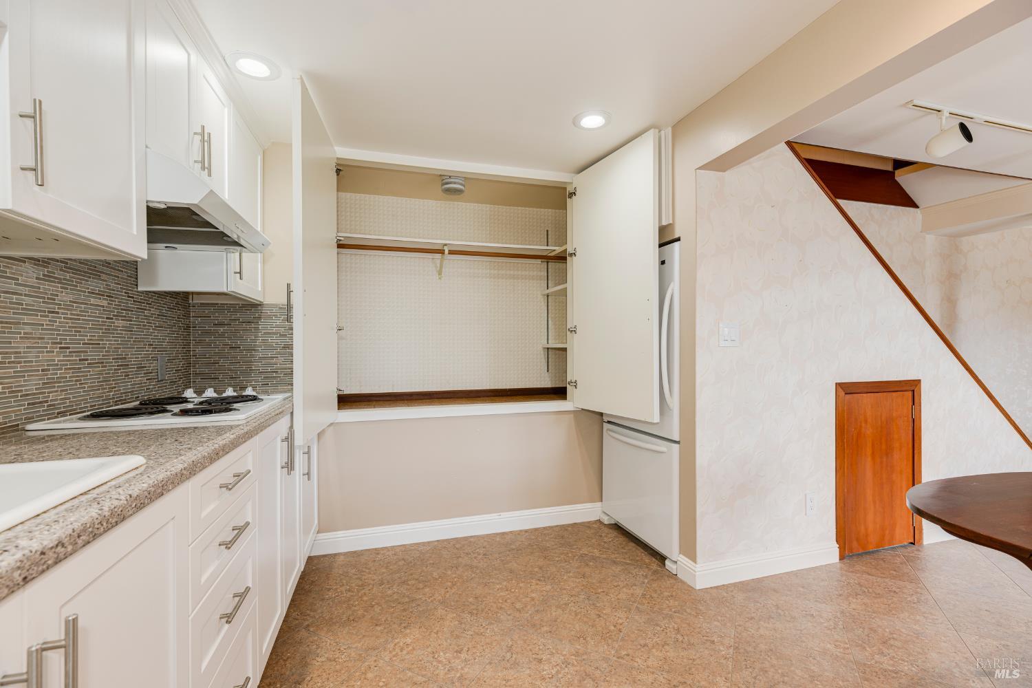 Detail Gallery Image 52 of 66 For 342 Keller St, Petaluma,  CA 94952 - 5 Beds | 3 Baths
