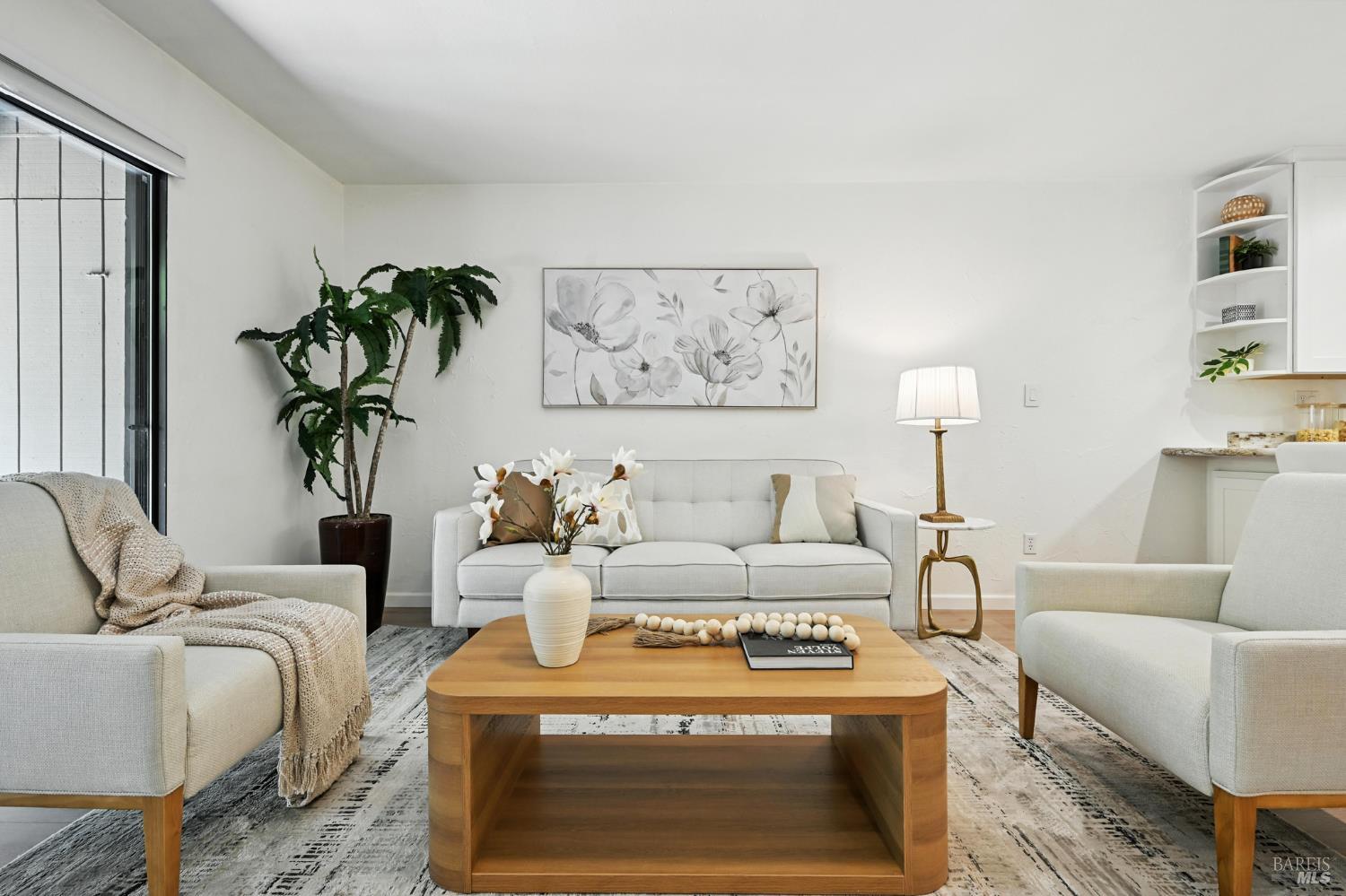 Detail Gallery Image 2 of 37 For 44 Creek Ct, Cotati,  CA 94931 - 2 Beds | 1 Baths