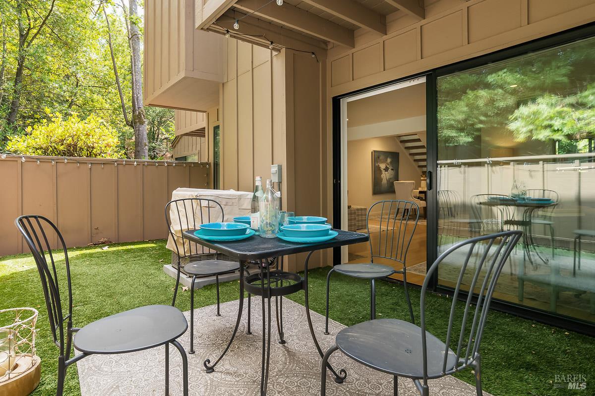 Detail Gallery Image 17 of 26 For 8 Dove Pl, Novato,  CA 94949 - 3 Beds | 2/1 Baths
