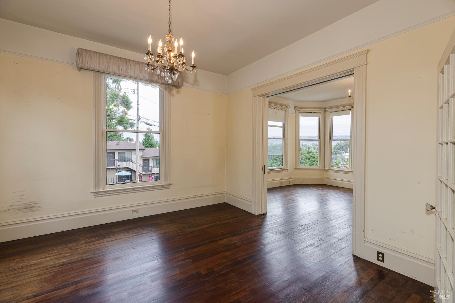 Detail Gallery Image 12 of 66 For 342 Keller St, Petaluma,  CA 94952 - 5 Beds | 3 Baths