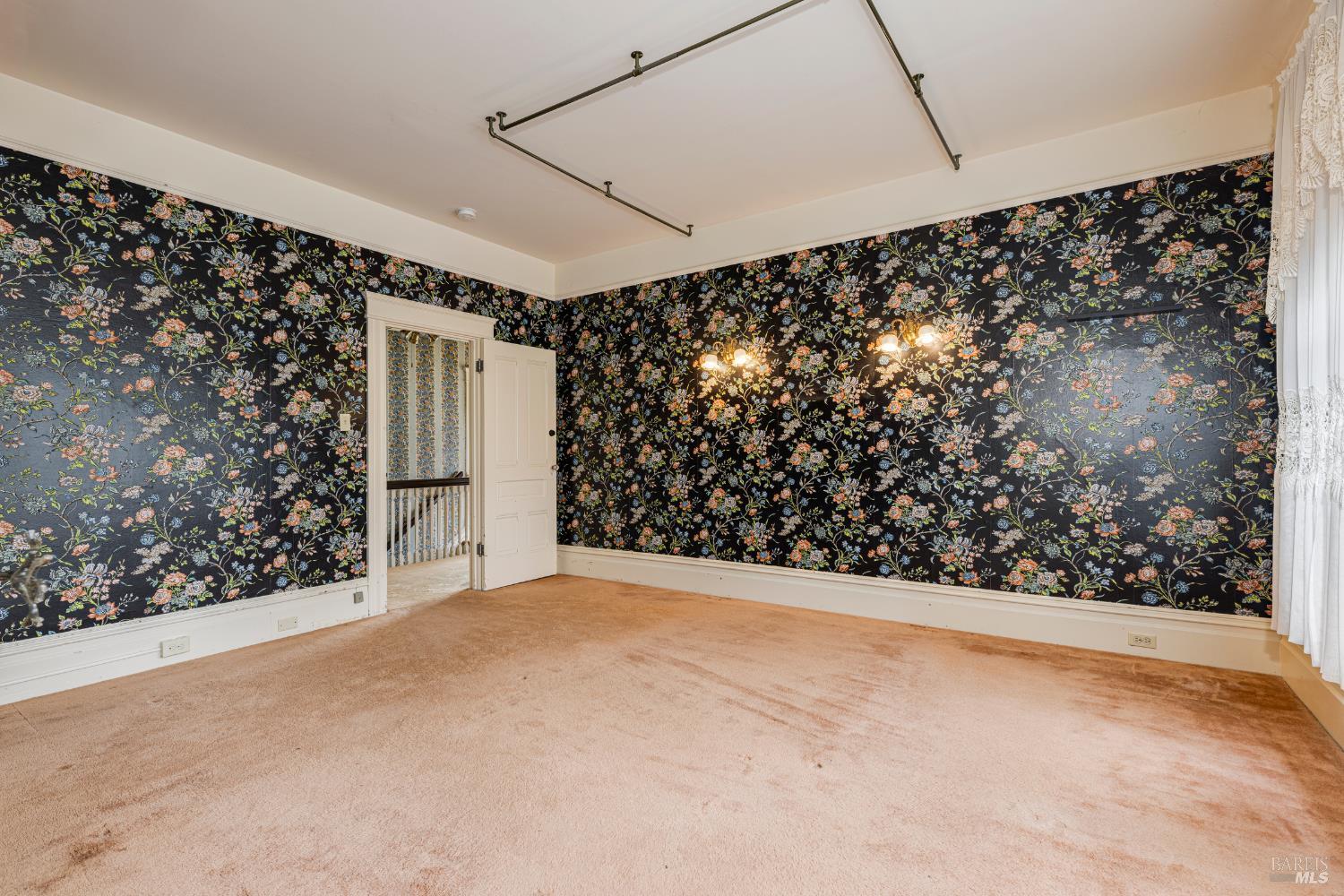 Detail Gallery Image 33 of 66 For 342 Keller St, Petaluma,  CA 94952 - 5 Beds | 3 Baths