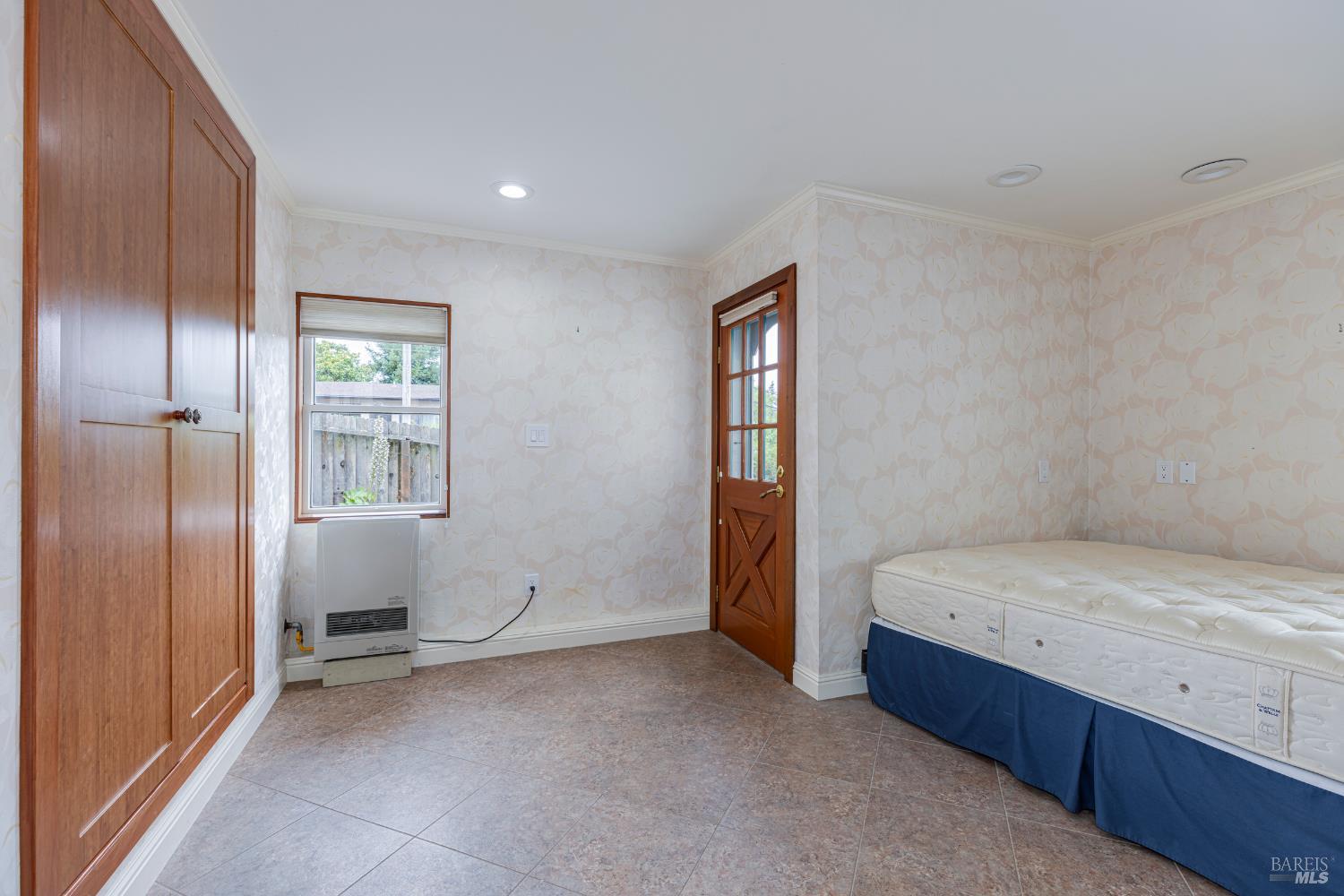 Detail Gallery Image 47 of 66 For 342 Keller St, Petaluma,  CA 94952 - 5 Beds | 3 Baths