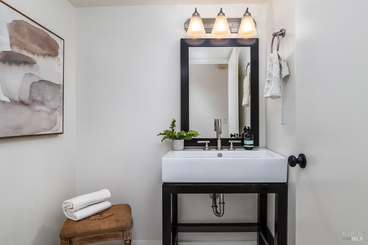 Detail Gallery Image 15 of 26 For 8 Dove Pl, Novato,  CA 94949 - 3 Beds | 2/1 Baths