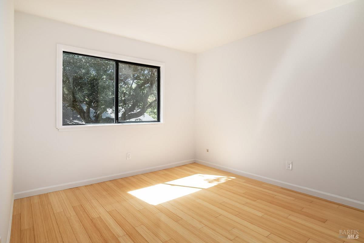Detail Gallery Image 13 of 26 For 8 Dove Pl, Novato,  CA 94949 - 3 Beds | 2/1 Baths