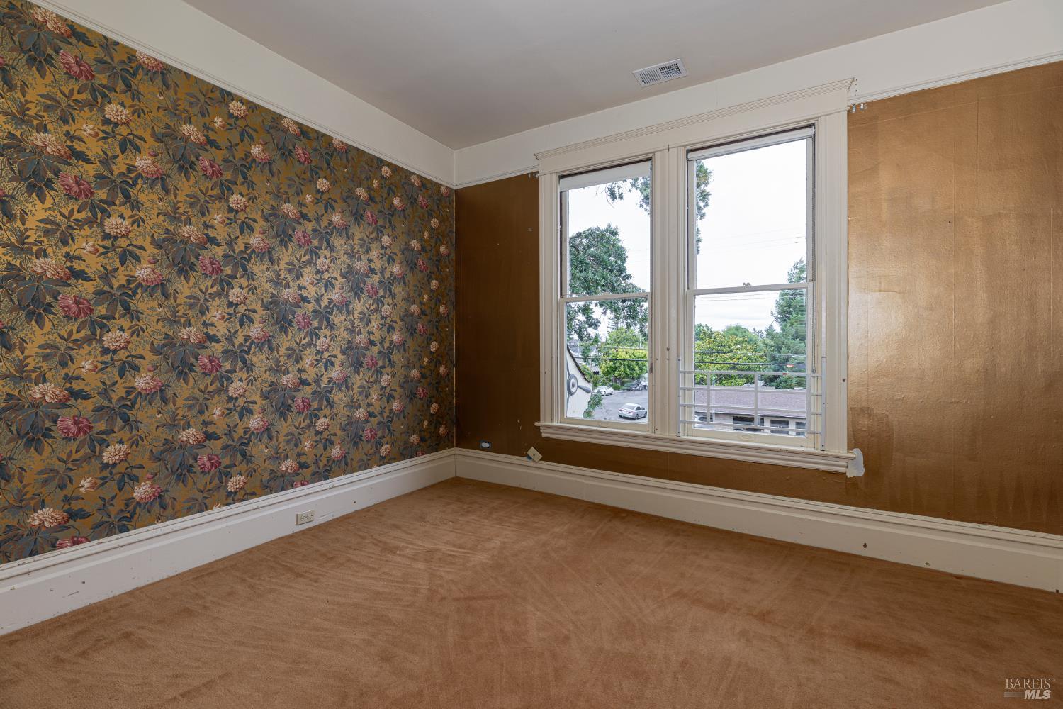 Detail Gallery Image 36 of 66 For 342 Keller St, Petaluma,  CA 94952 - 5 Beds | 3 Baths