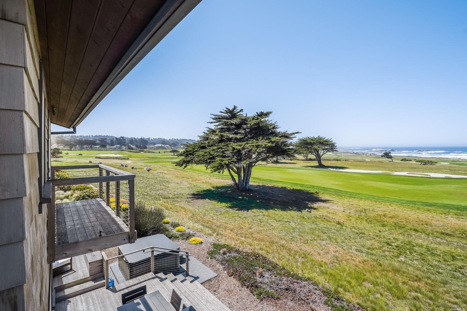 Detail Gallery Image 26 of 34 For 1016 Rodeo Rd #2,  Pebble Beach,  CA 93953 - 4 Beds | 3/1 Baths