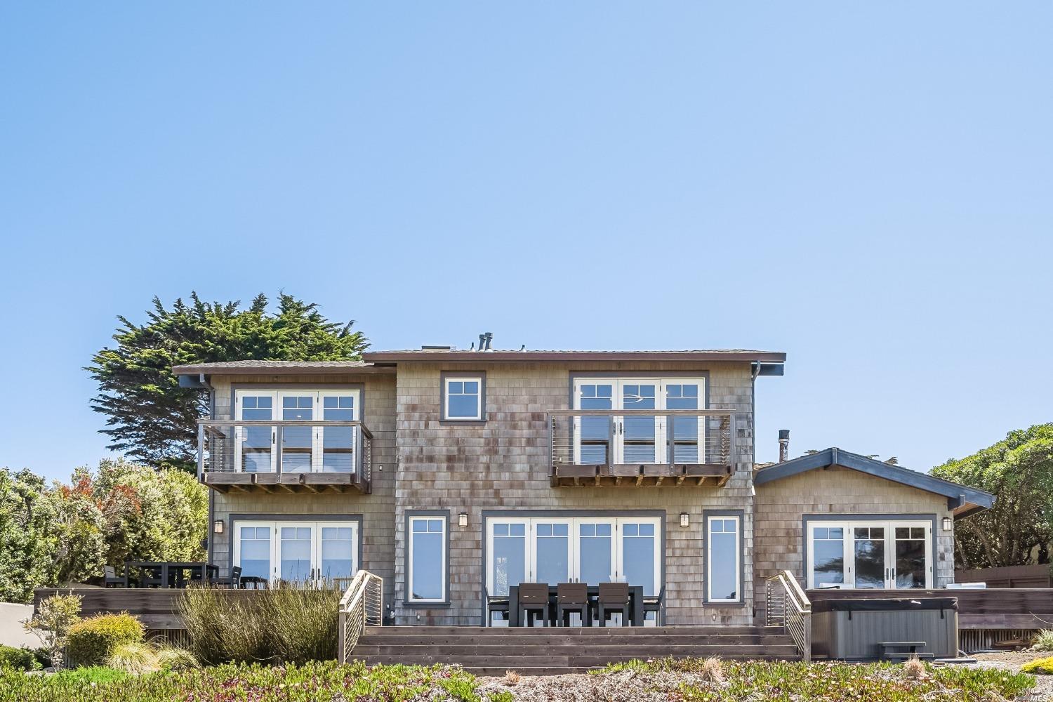 Detail Gallery Image 31 of 34 For 1016 Rodeo Rd #2,  Pebble Beach,  CA 93953 - 4 Beds | 3/1 Baths