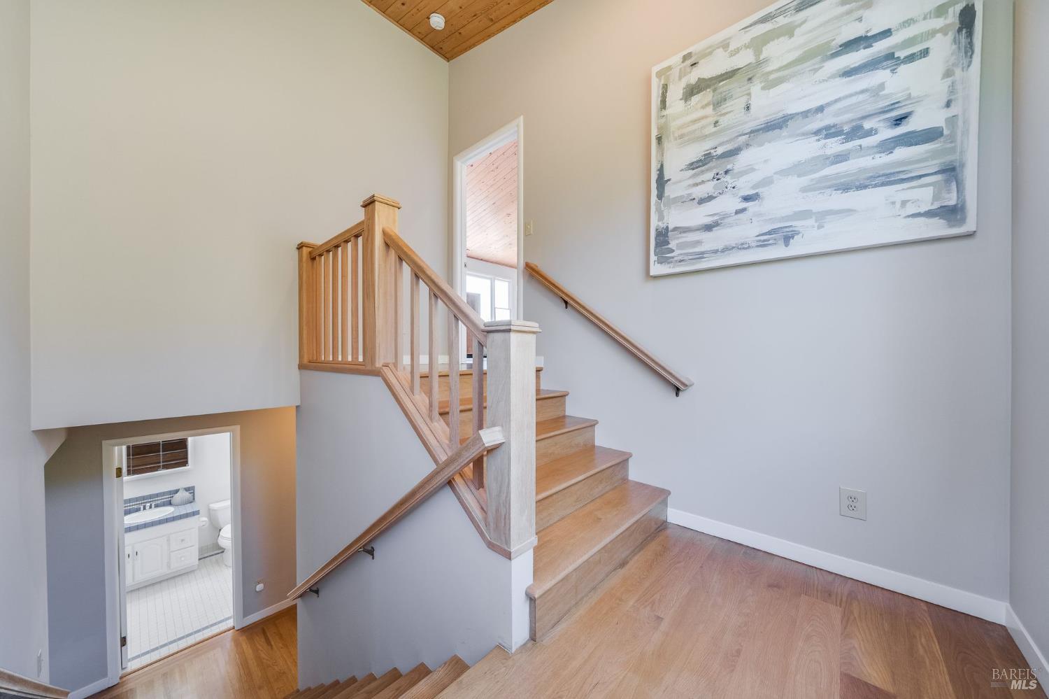 Detail Gallery Image 27 of 63 For 51 Broadview Dr, San Rafael,  CA 94901 - 4 Beds | 3 Baths