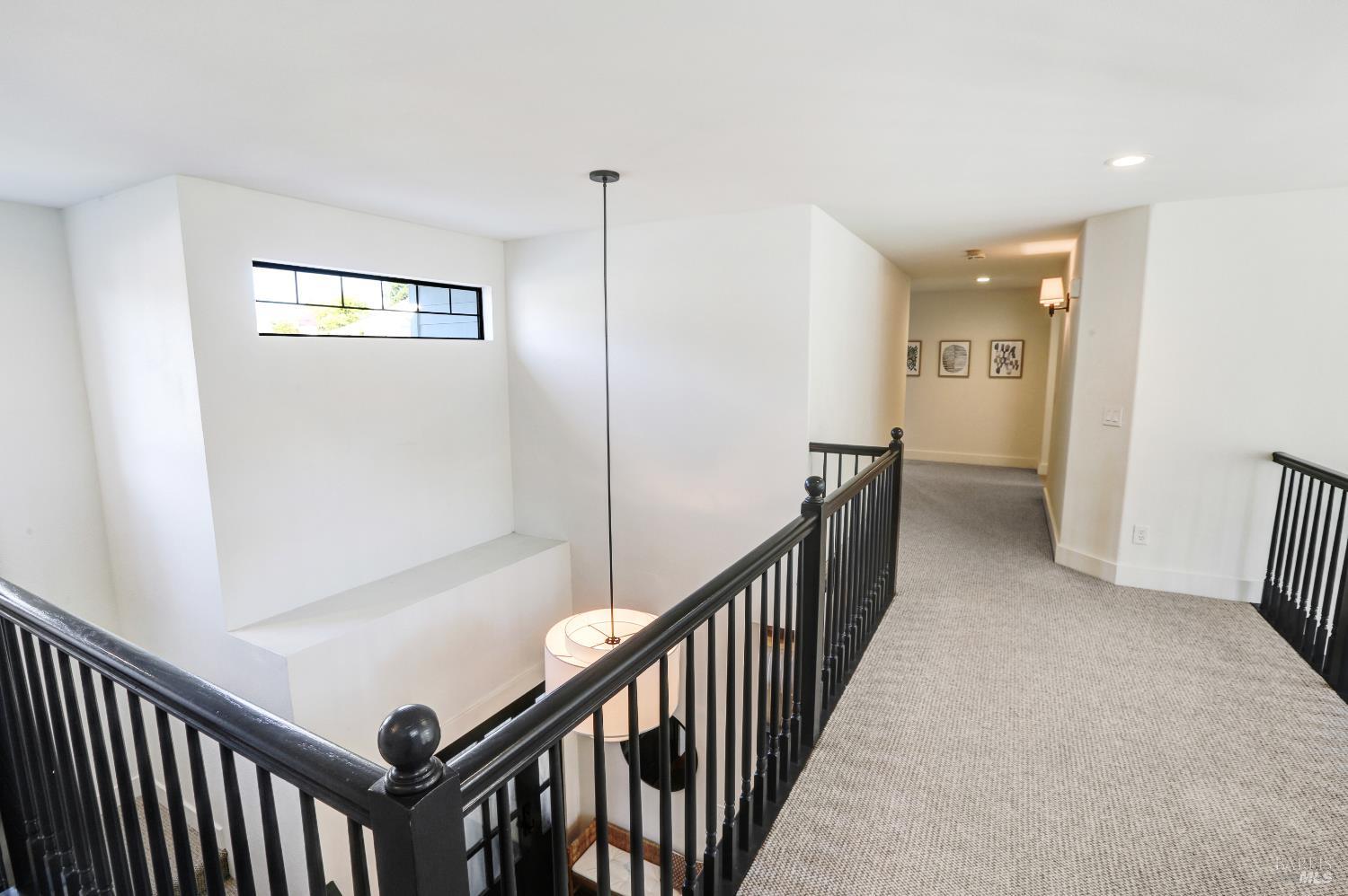 Detail Gallery Image 18 of 37 For 319 Jester Ct, Petaluma,  CA 94954 - 5 Beds | 3 Baths