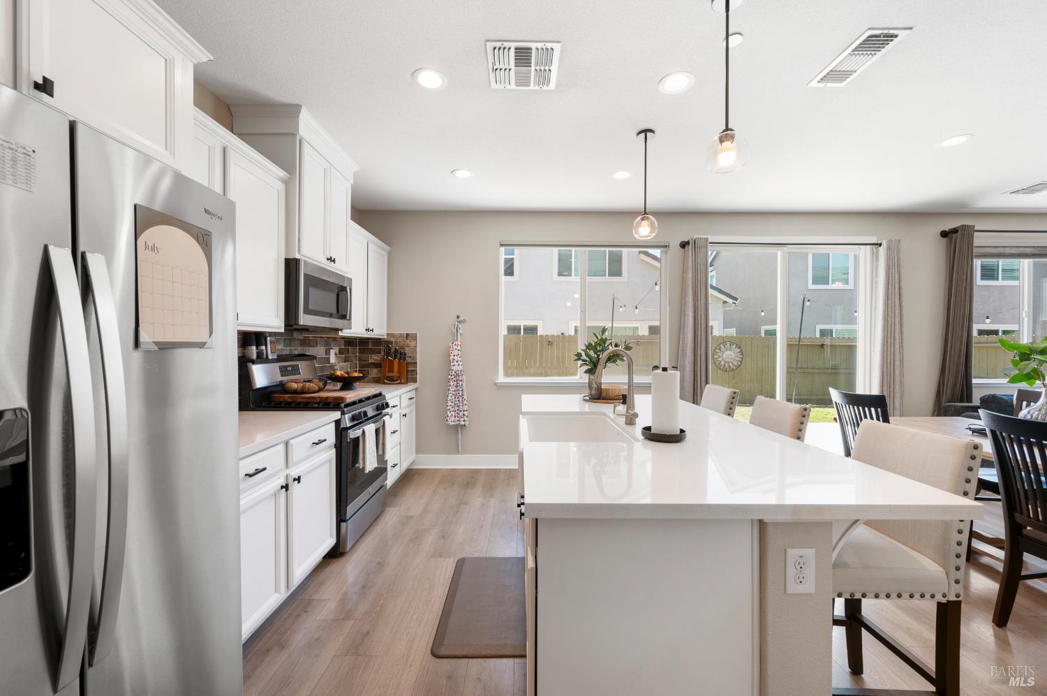 Detail Gallery Image 15 of 37 For 543 Datura Dr, Vacaville,  CA 95687 - 3 Beds | 2/1 Baths