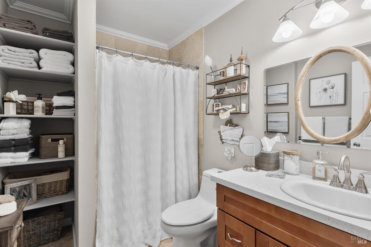 Detail Gallery Image 18 of 25 For 534 Richmond Dr, Santa Rosa,  CA 95401 - 4 Beds | 3 Baths
