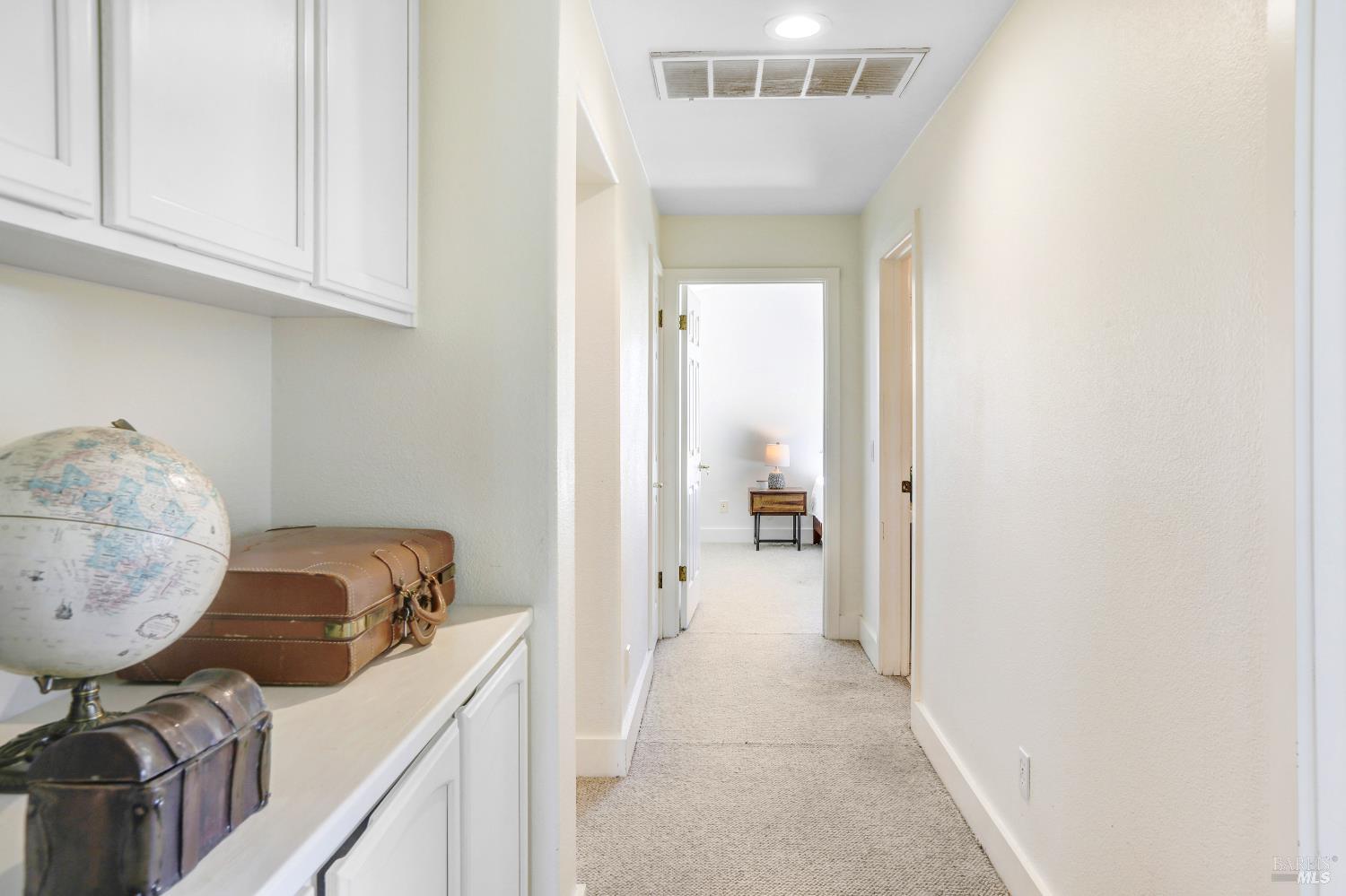 Detail Gallery Image 24 of 37 For 319 Jester Ct, Petaluma,  CA 94954 - 5 Beds | 3 Baths