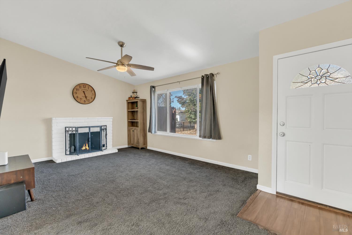 Detail Gallery Image 8 of 36 For 136 Brockton Ct, Vacaville,  CA 95687 - 4 Beds | 2 Baths