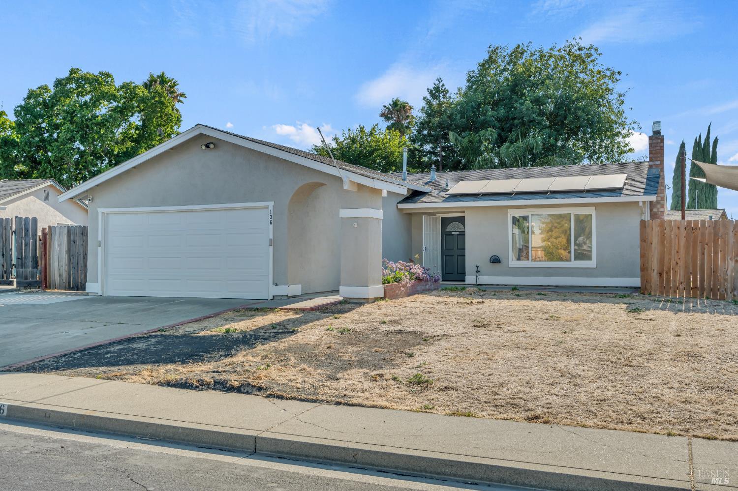 Detail Gallery Image 4 of 36 For 136 Brockton Ct, Vacaville,  CA 95687 - 4 Beds | 2 Baths