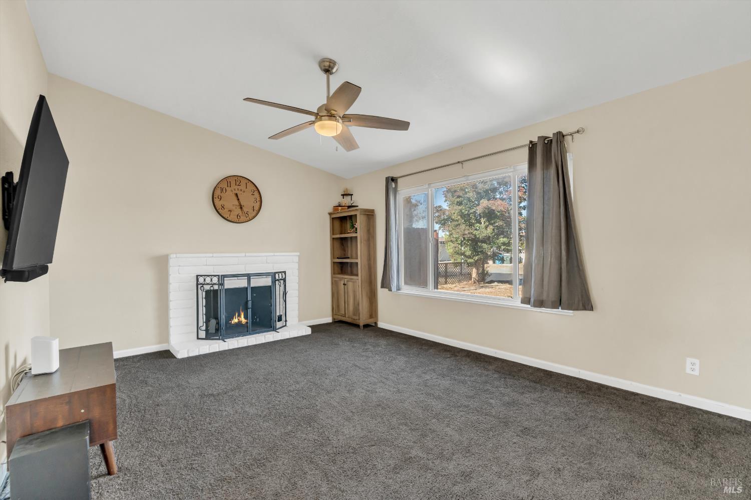 Detail Gallery Image 9 of 36 For 136 Brockton Ct, Vacaville,  CA 95687 - 4 Beds | 2 Baths