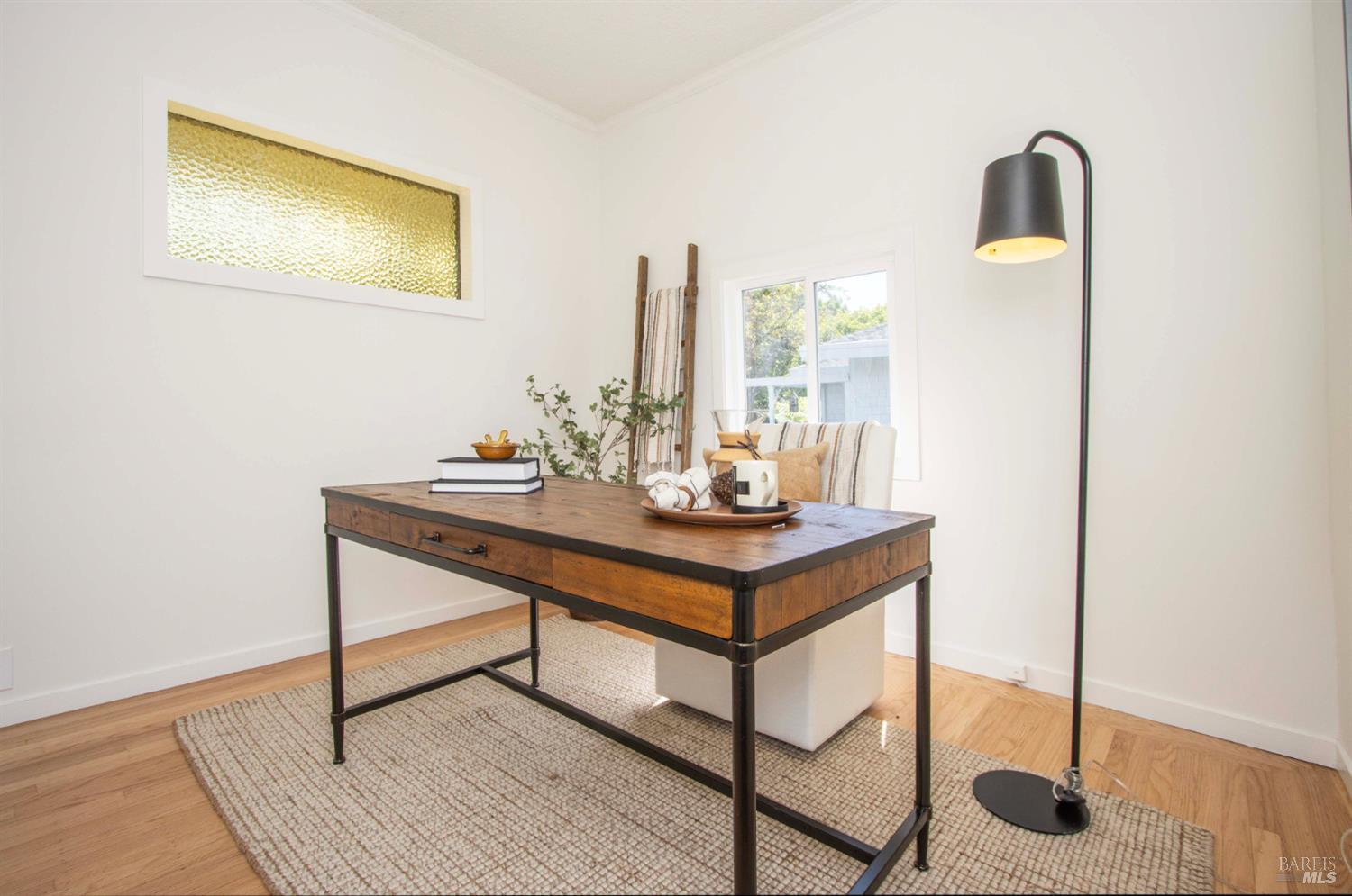 Detail Gallery Image 13 of 29 For 231 Center St, San Rafael,  CA 94901 - 3 Beds | 2/1 Baths