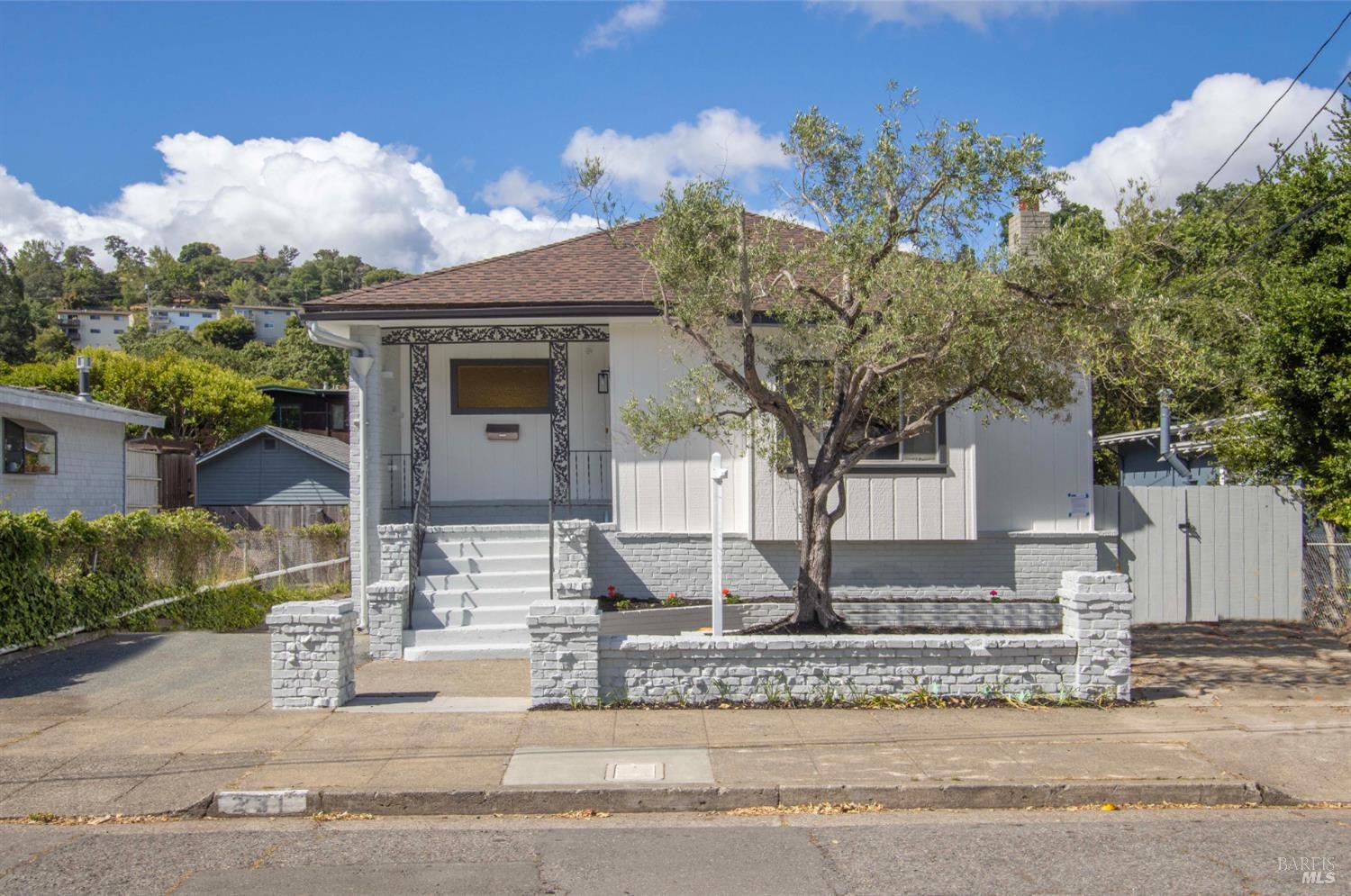 Detail Gallery Image 28 of 29 For 231 Center St, San Rafael,  CA 94901 - 3 Beds | 2/1 Baths