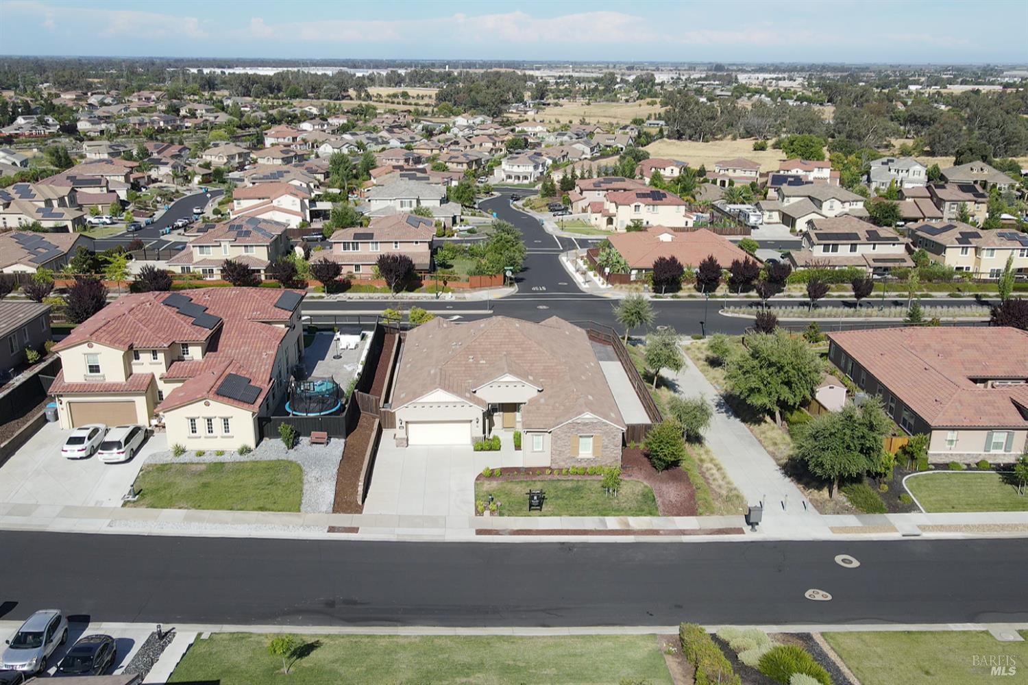 Detail Gallery Image 45 of 50 For 7056 Grace Feather Ct, Vacaville,  CA 95688 - 4 Beds | 3/1 Baths
