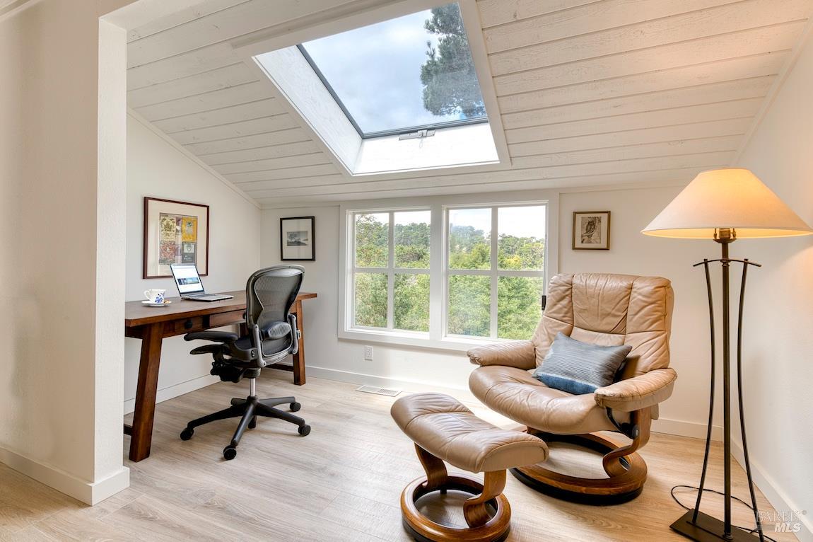 Detail Gallery Image 7 of 45 For 450 via De La Vista Unkn, Inverness,  CA 94937 - 3 Beds | 2 Baths