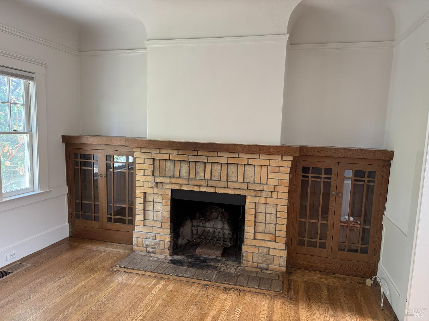 Detail Gallery Image 2 of 3 For 106 Treanor St, San Rafael,  CA 94901 - – Beds | – Baths