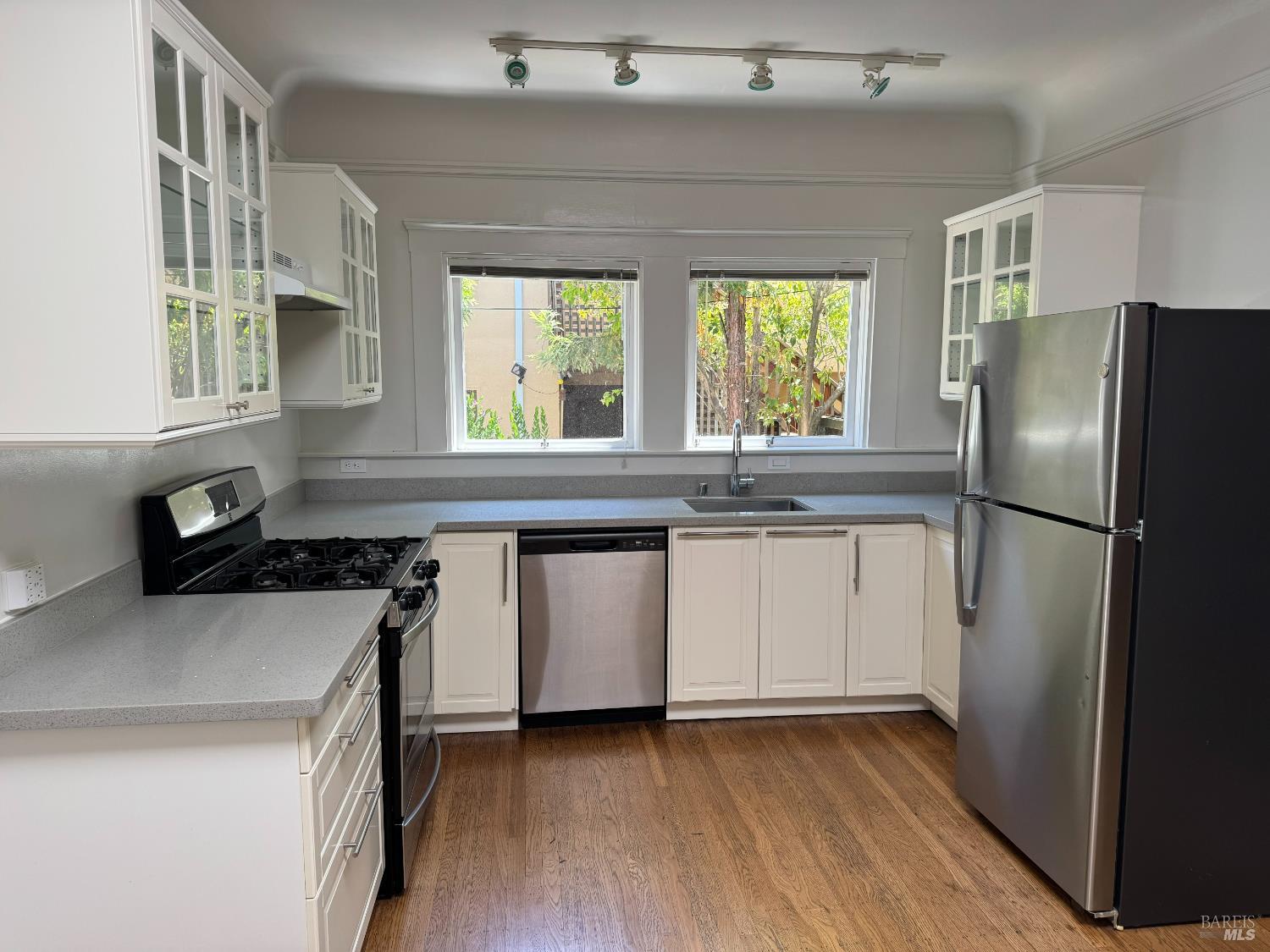 Detail Gallery Image 3 of 3 For 106 Treanor St, San Rafael,  CA 94901 - – Beds | – Baths