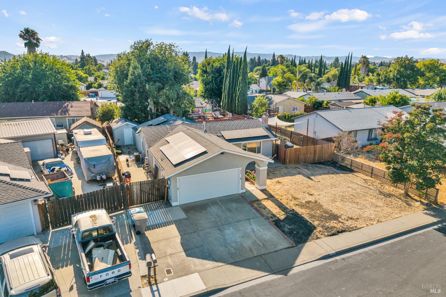 Detail Gallery Image 33 of 36 For 136 Brockton Ct, Vacaville,  CA 95687 - 4 Beds | 2 Baths