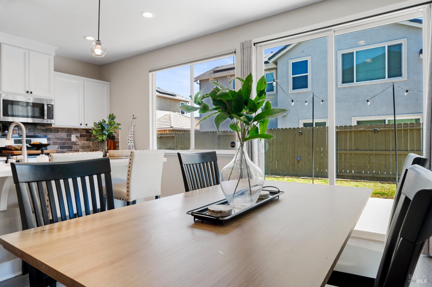 Detail Gallery Image 19 of 37 For 543 Datura Dr, Vacaville,  CA 95687 - 3 Beds | 2/1 Baths
