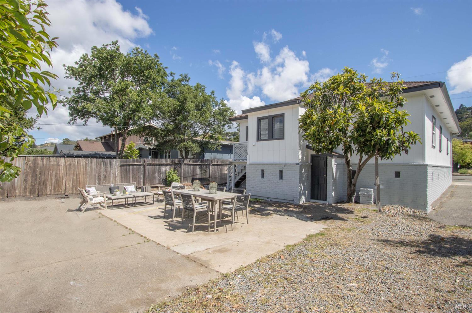 Detail Gallery Image 26 of 29 For 231 Center St, San Rafael,  CA 94901 - 3 Beds | 2/1 Baths