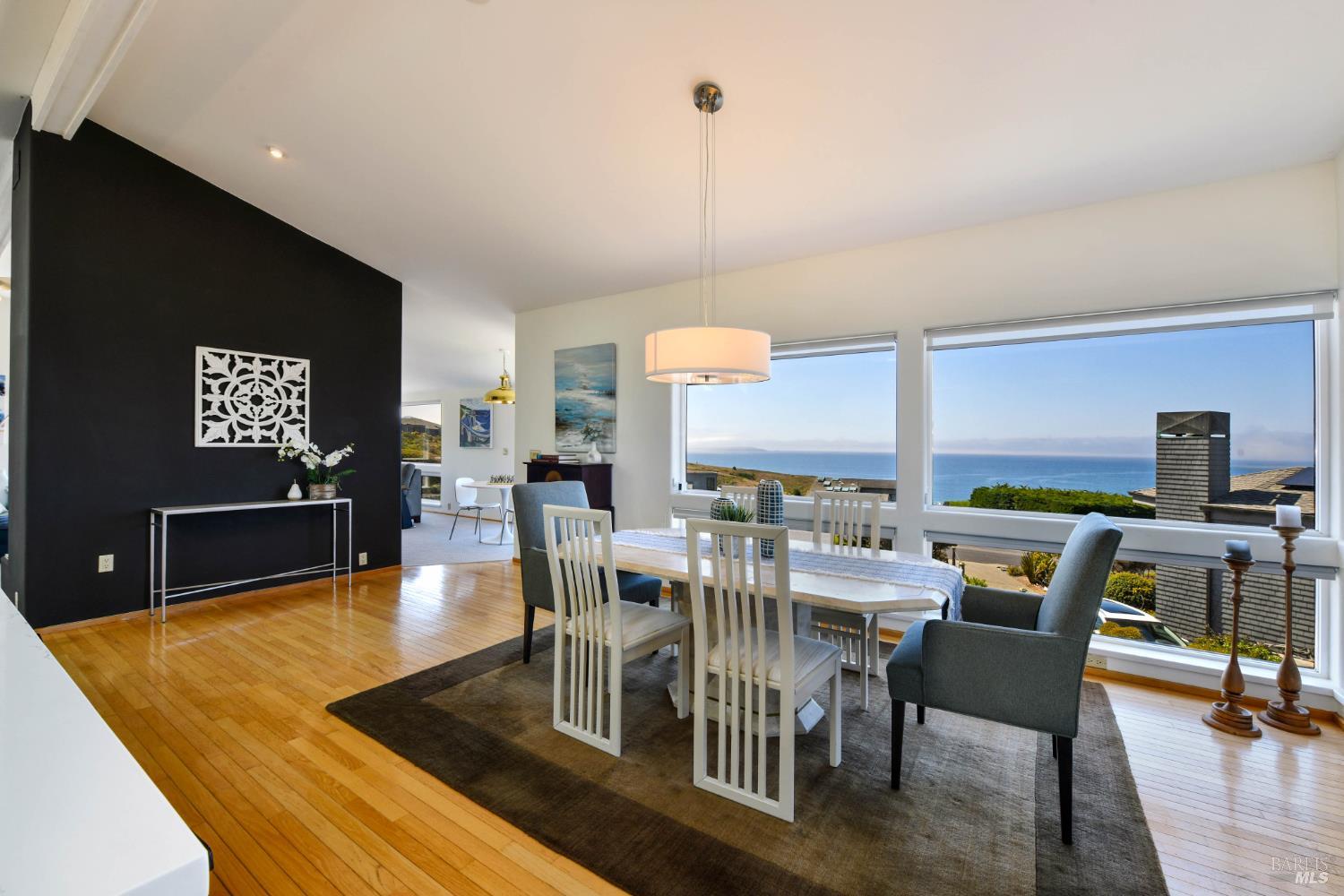 Detail Gallery Image 8 of 58 For 590 Swan Dr, Bodega Bay,  CA 94923 - 3 Beds | 3 Baths