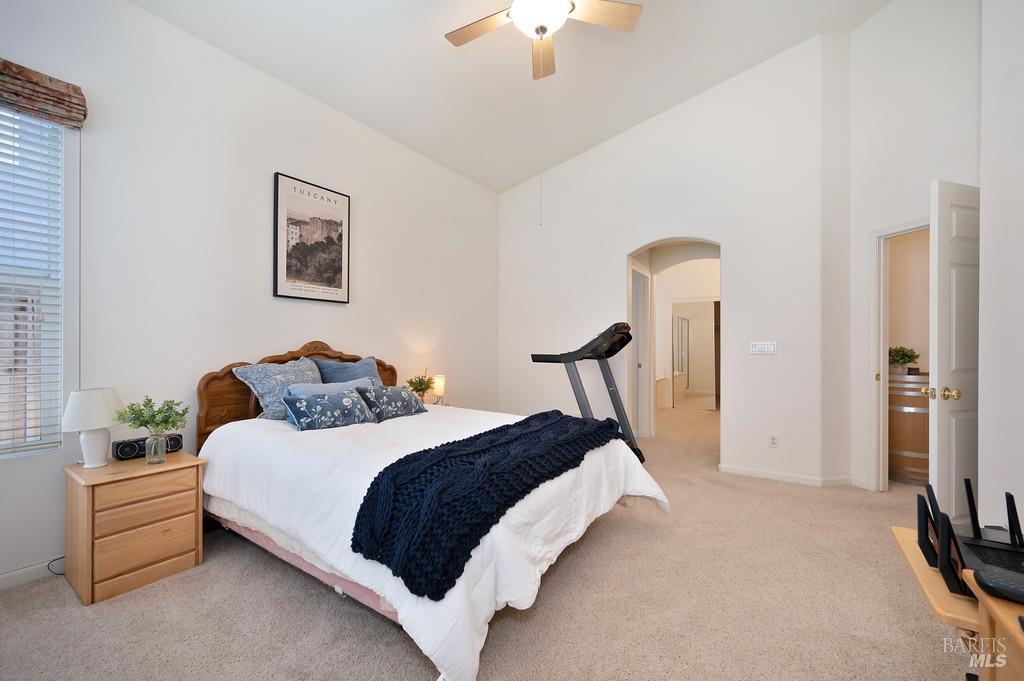 Detail Gallery Image 16 of 40 For 2432 Skyview Cir, Fairfield,  CA 94534 - 4 Beds | 2/1 Baths