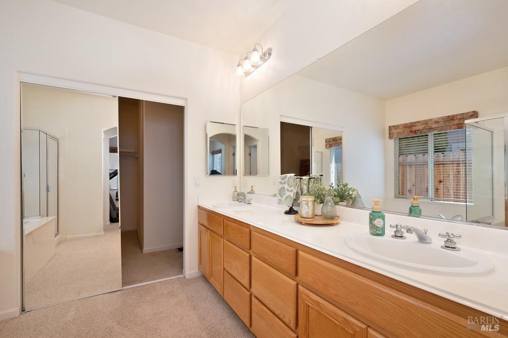 Detail Gallery Image 19 of 40 For 2432 Skyview Cir, Fairfield,  CA 94534 - 4 Beds | 2/1 Baths