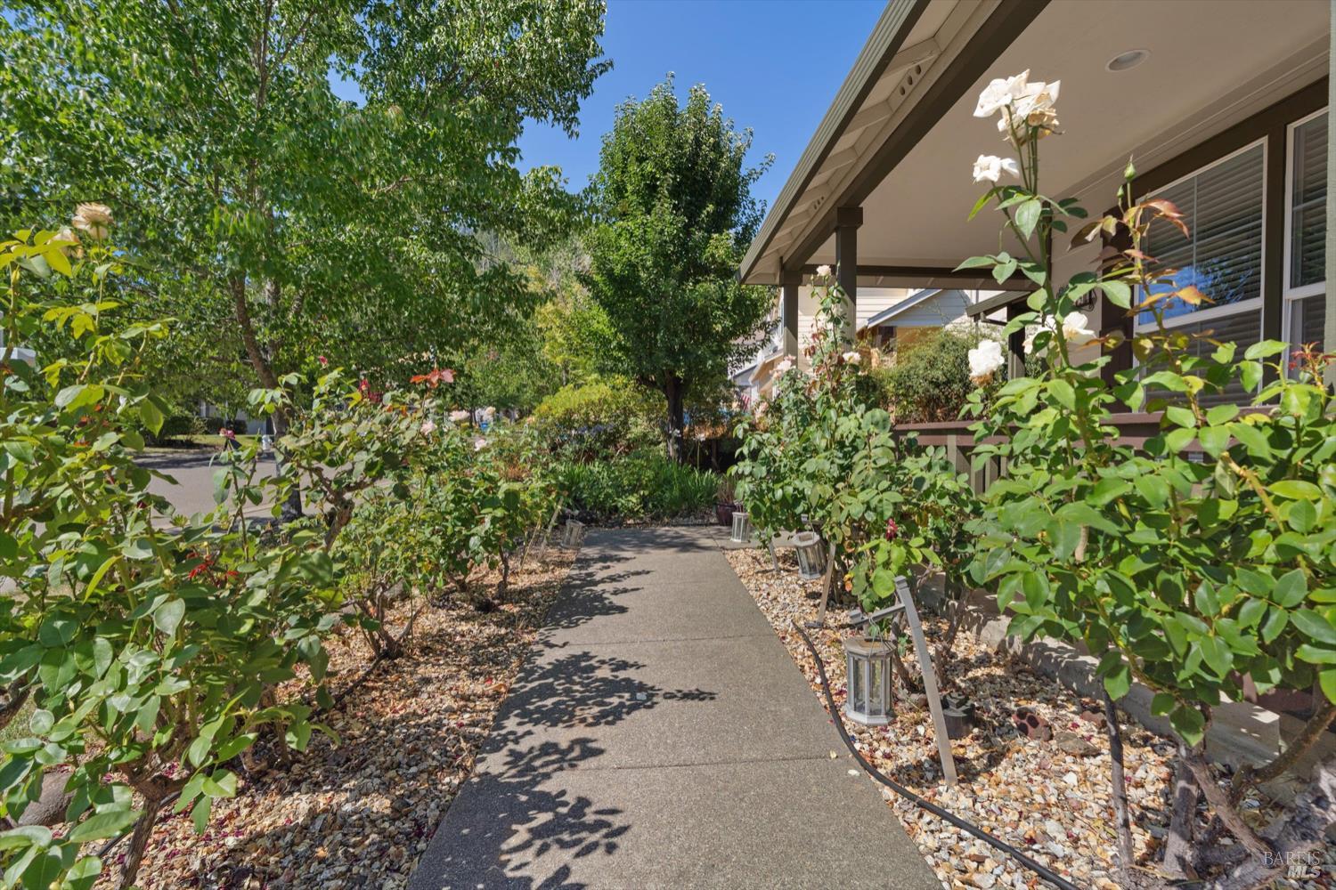 Detail Gallery Image 12 of 13 For 304 Ranch House Dr, Cloverdale,  CA 95425 - 5 Beds | 3 Baths