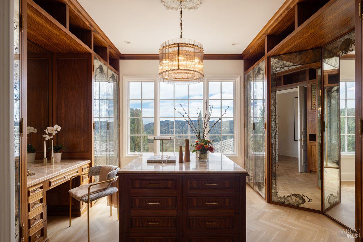 Detail Gallery Image 25 of 59 For 27 Upper Rd, Ross,  CA 94957 - 8 Beds | 8/1 Baths